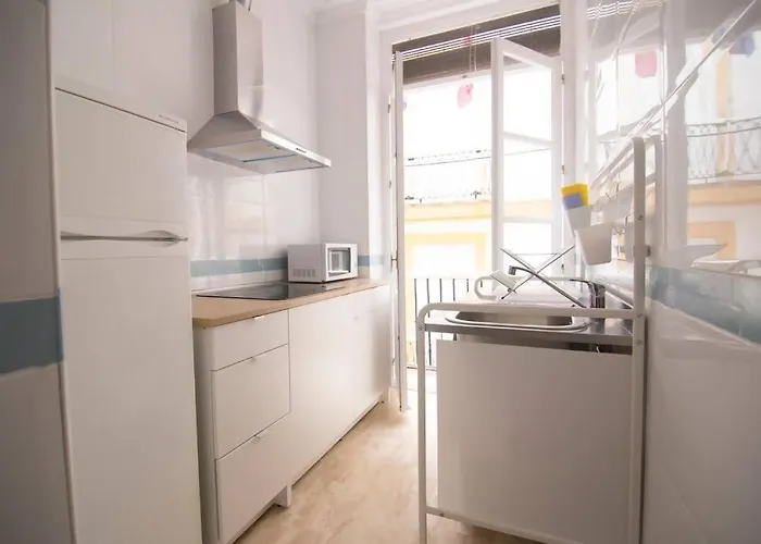 Extraordinario Piso, Junto A Playa Y Pleno Centro カディス