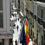 Extraordinario Piso, Junto A Playa Y Pleno Centro *